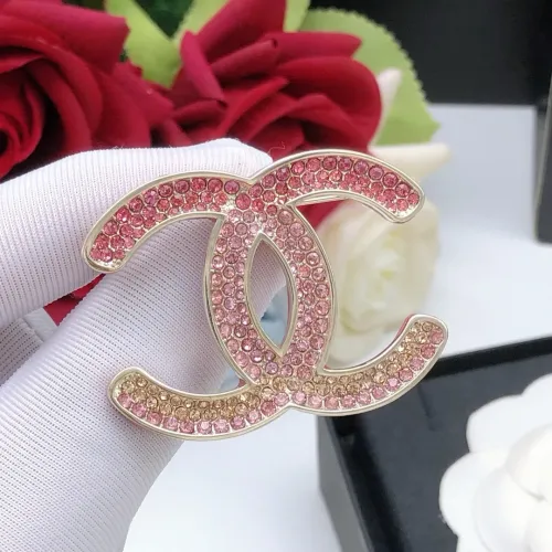 Cheap Chanel Brooches For Women #1413417 Replica Wholesale [$29.00 USD] [ITEM#1413417] on Replica Chanel Brooches