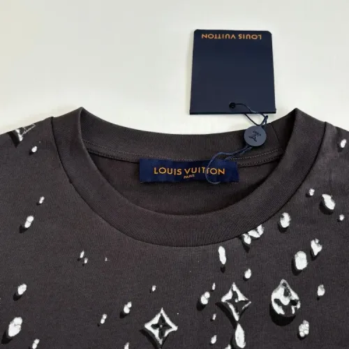 Cheap Louis Vuitton LV T-Shirts Short Sleeved For Unisex #1413452 Replica Wholesale [$60.00 USD] [ITEM#1413452] on Replica Louis Vuitton LV T-Shirts