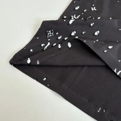 Cheap Louis Vuitton LV T-Shirts Short Sleeved For Unisex #1413452 Replica Wholesale [$60.00 USD] [ITEM#1413452] on Replica Louis Vuitton LV T-Shirts