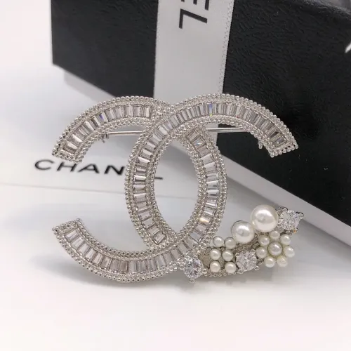 Chanel Brooches For Women #1413487