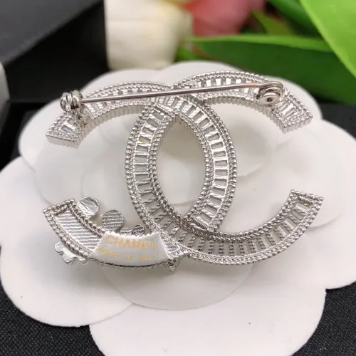 Cheap Chanel Brooches For Women #1413487 Replica Wholesale [$27.00 USD] [ITEM#1413487] on Replica Chanel Brooches