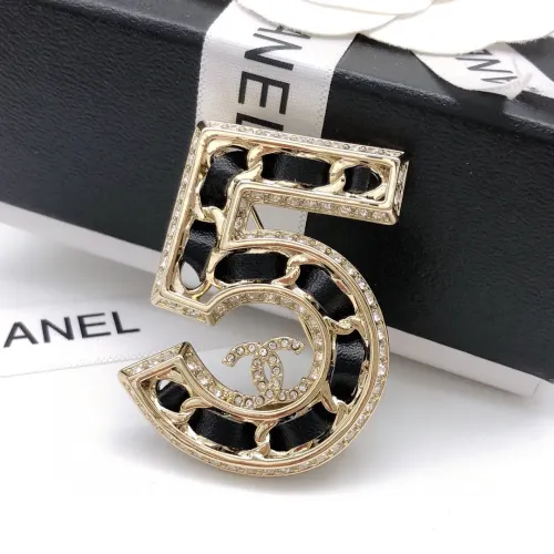 Chanel Brooches For Women #1413489