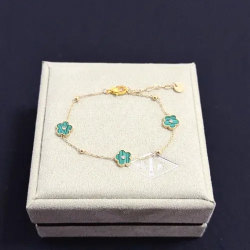 Cheap Van Cleef &amp; Arpels Bracelets For Women #1413493 Replica Wholesale [$48.00 USD] [ITEM#1413493] on Replica Van Cleef &amp; Arpels Bracelets