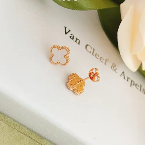 Cheap Van Cleef &amp; Arpels Earrings For Women #1413519 Replica Wholesale [$25.00 USD] [ITEM#1413519] on Replica Van Cleef &amp; Arpels Earrings