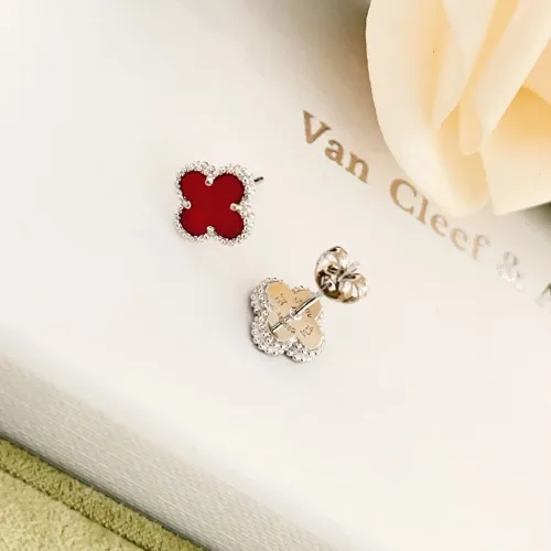 Cheap Van Cleef &amp; Arpels Earrings For Women #1413523 Replica Wholesale [$25.00 USD] [ITEM#1413523] on Replica Van Cleef &amp; Arpels Earrings