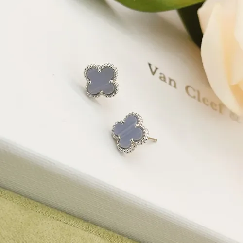 Cheap Van Cleef &amp; Arpels Earrings For Women #1413526 Replica Wholesale [$25.00 USD] [ITEM#1413526] on Replica Van Cleef &amp; Arpels Earrings