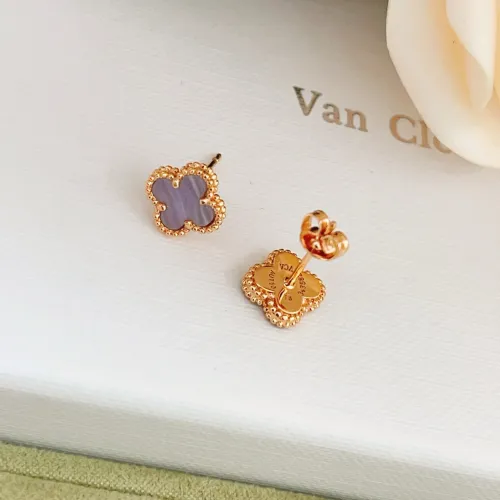 Cheap Van Cleef &amp; Arpels Earrings For Women #1413527 Replica Wholesale [$25.00 USD] [ITEM#1413527] on Replica Van Cleef &amp; Arpels Earrings
