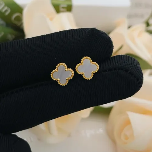 Cheap Van Cleef &amp; Arpels Earrings For Women #1413528 Replica Wholesale [$25.00 USD] [ITEM#1413528] on Replica Van Cleef &amp; Arpels Earrings
