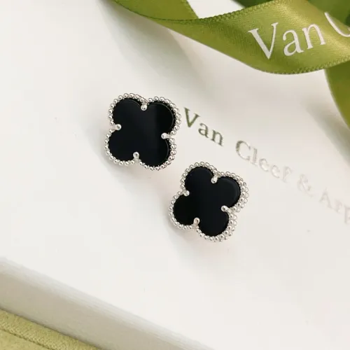 Cheap Van Cleef &amp; Arpels Earrings For Women #1413532 Replica Wholesale [$25.00 USD] [ITEM#1413532] on Replica Van Cleef &amp; Arpels Earrings