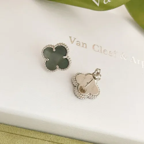 Cheap Van Cleef &amp; Arpels Earrings For Women #1413535 Replica Wholesale [$25.00 USD] [ITEM#1413535] on Replica Van Cleef &amp; Arpels Earrings