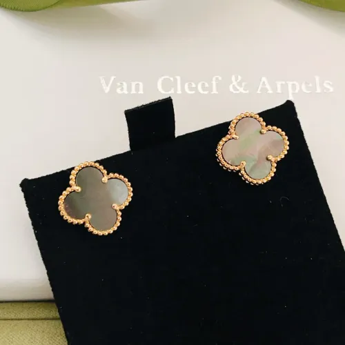 Cheap Van Cleef &amp; Arpels Earrings For Women #1413536 Replica Wholesale [$25.00 USD] [ITEM#1413536] on Replica Van Cleef &amp; Arpels Earrings