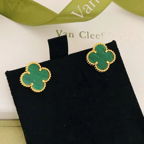 Cheap Van Cleef &amp; Arpels Earrings For Women #1413539 Replica Wholesale [$25.00 USD] [ITEM#1413539] on Replica Van Cleef &amp; Arpels Earrings