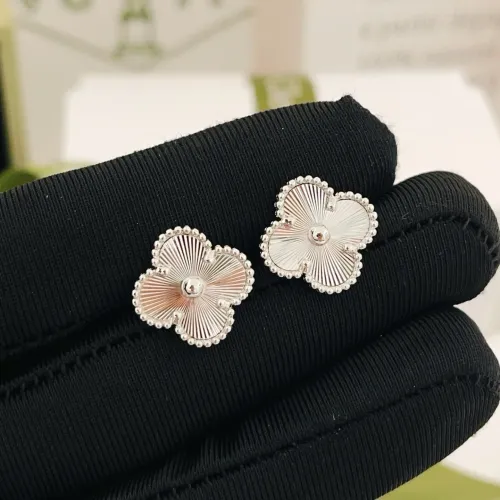 Cheap Van Cleef &amp; Arpels Earrings For Women #1413540 Replica Wholesale [$25.00 USD] [ITEM#1413540] on Replica Van Cleef &amp; Arpels Earrings