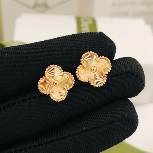 Cheap Van Cleef &amp; Arpels Earrings For Women #1413541 Replica Wholesale [$25.00 USD] [ITEM#1413541] on Replica Van Cleef &amp; Arpels Earrings