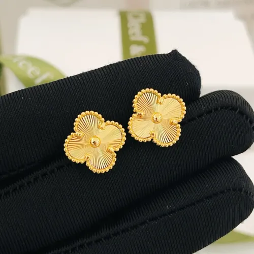 Cheap Van Cleef &amp; Arpels Earrings For Women #1413542 Replica Wholesale [$25.00 USD] [ITEM#1413542] on Replica Van Cleef &amp; Arpels Earrings