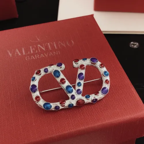 Cheap Valentino Brooches For Women #1413571 Replica Wholesale [$32.00 USD] [ITEM#1413571] on Replica Valentino Brooches