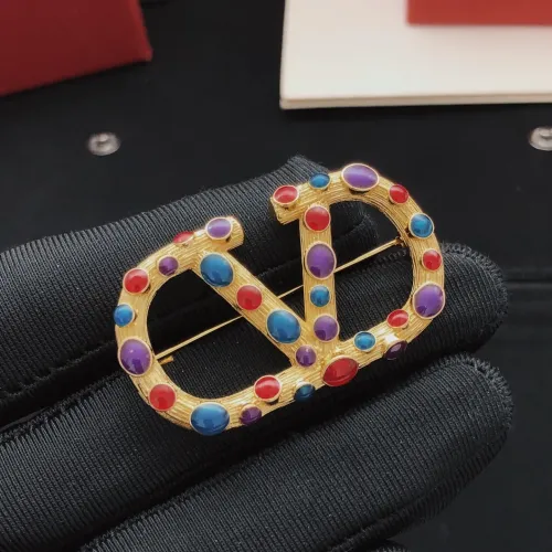 Cheap Valentino Brooches For Women #1413572 Replica Wholesale [$32.00 USD] [ITEM#1413572] on Replica Valentino Brooches