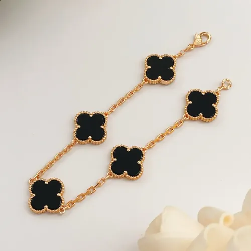 Cheap Van Cleef &amp; Arpels Bracelets For Women #1413737 Replica Wholesale [$34.00 USD] [ITEM#1413737] on Replica Van Cleef &amp; Arpels Bracelets
