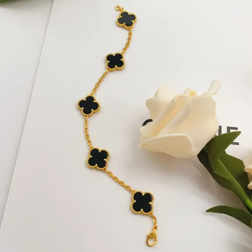 Cheap Van Cleef &amp; Arpels Bracelets For Women #1413738 Replica Wholesale [$34.00 USD] [ITEM#1413738] on Replica Van Cleef &amp; Arpels Bracelets
