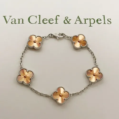 Van Cleef & Arpels Bracelets For Women #1413739
