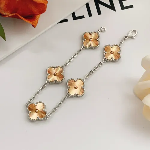 Cheap Van Cleef &amp; Arpels Bracelets For Women #1413739 Replica Wholesale [$34.00 USD] [ITEM#1413739] on Replica Van Cleef &amp; Arpels Bracelets