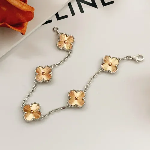 Cheap Van Cleef &amp; Arpels Bracelets For Women #1413739 Replica Wholesale [$34.00 USD] [ITEM#1413739] on Replica Van Cleef &amp; Arpels Bracelets