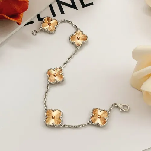 Cheap Van Cleef &amp; Arpels Bracelets For Women #1413739 Replica Wholesale [$34.00 USD] [ITEM#1413739] on Replica Van Cleef &amp; Arpels Bracelets