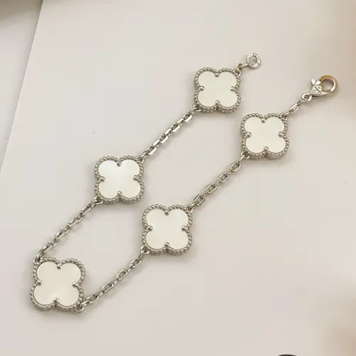 Cheap Van Cleef &amp; Arpels Bracelets For Women #1413740 Replica Wholesale [$34.00 USD] [ITEM#1413740] on Replica Van Cleef &amp; Arpels Bracelets