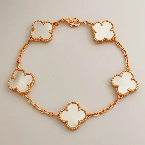 Van Cleef & Arpels Bracelets For Women #1413741