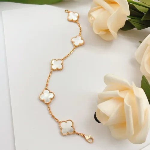 Cheap Van Cleef &amp; Arpels Bracelets For Women #1413741 Replica Wholesale [$34.00 USD] [ITEM#1413741] on Replica Van Cleef &amp; Arpels Bracelets