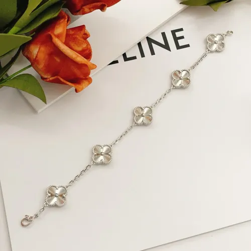 Cheap Van Cleef &amp; Arpels Bracelets For Women #1413743 Replica Wholesale [$34.00 USD] [ITEM#1413743] on Replica Van Cleef &amp; Arpels Bracelets