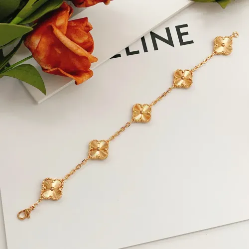 Cheap Van Cleef &amp; Arpels Bracelets For Women #1413744 Replica Wholesale [$34.00 USD] [ITEM#1413744] on Replica Van Cleef &amp; Arpels Bracelets
