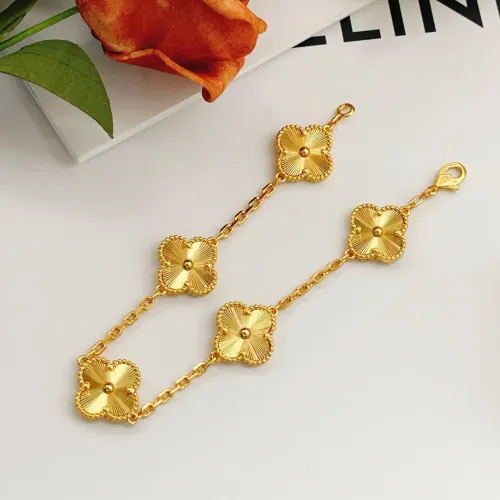 Cheap Van Cleef &amp; Arpels Bracelets For Women #1413745 Replica Wholesale [$34.00 USD] [ITEM#1413745] on Replica Van Cleef &amp; Arpels Bracelets