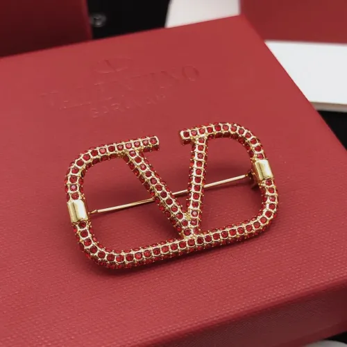 Cheap Valentino Brooches For Women #1413764 Replica Wholesale [$29.00 USD] [ITEM#1413764] on Replica Valentino Brooches