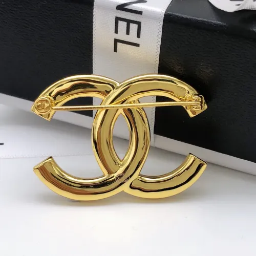 Cheap Chanel Brooches For Women #1413776 Replica Wholesale [$29.00 USD] [ITEM#1413776] on Replica Chanel Brooches