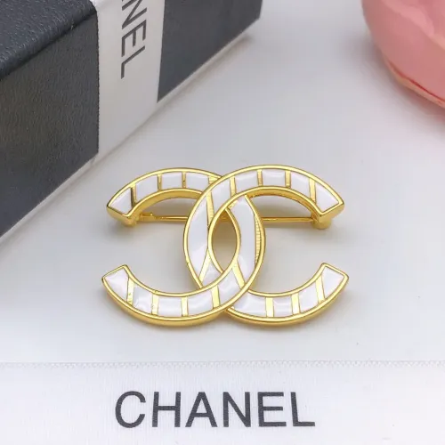 Cheap Chanel Brooches For Women #1413776 Replica Wholesale [$29.00 USD] [ITEM#1413776] on Replica Chanel Brooches