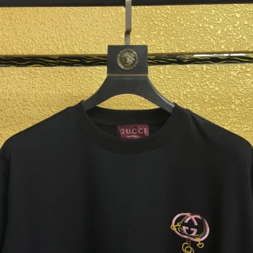 Cheap Gucci T-Shirts Short Sleeved For Unisex #1413802 Replica Wholesale [$41.00 USD] [ITEM#1413802] on Replica Gucci T-Shirts