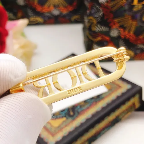 Cheap Christian Dior Brooches For Women #1413833 Replica Wholesale [$27.00 USD] [ITEM#1413833] on Replica Christian Dior Brooches