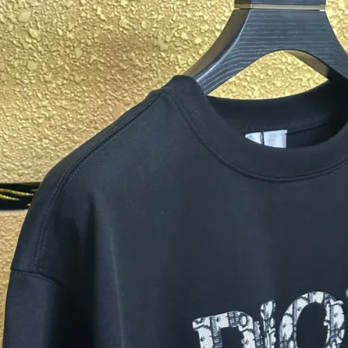 Cheap Christian Dior T-Shirts Short Sleeved For Unisex #1413874 Replica Wholesale [$40.00 USD] [ITEM#1413874] on Replica Christian Dior T-Shirts
