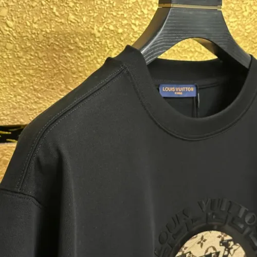 Cheap Louis Vuitton LV T-Shirts Short Sleeved For Unisex #1413882 Replica Wholesale [$40.00 USD] [ITEM#1413882] on Replica Louis Vuitton LV T-Shirts
