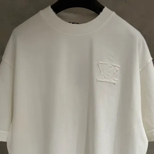 Cheap Louis Vuitton LV T-Shirts Short Sleeved For Unisex #1413892 Replica Wholesale [$48.00 USD] [ITEM#1413892] on Replica Louis Vuitton LV T-Shirts