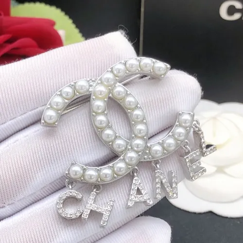 Cheap Chanel Brooches For Women #1413941 Replica Wholesale [$27.00 USD] [ITEM#1413941] on Replica Chanel Brooches