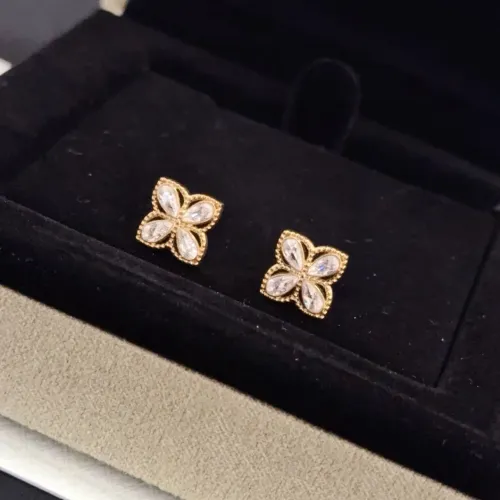 Cheap Van Cleef &amp; Arpels Earrings For Women #1413958 Replica Wholesale [$36.00 USD] [ITEM#1413958] on Replica Van Cleef &amp; Arpels Earrings