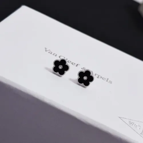 Cheap Van Cleef &amp; Arpels Earrings For Women #1413959 Replica Wholesale [$36.00 USD] [ITEM#1413959] on Replica Van Cleef &amp; Arpels Earrings