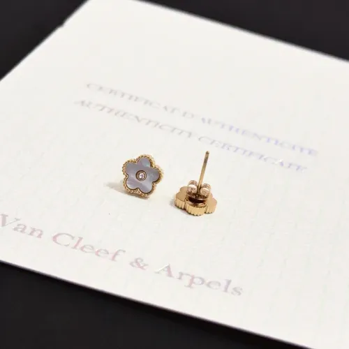 Cheap Van Cleef &amp; Arpels Earrings For Women #1413961 Replica Wholesale [$36.00 USD] [ITEM#1413961] on Replica Van Cleef &amp; Arpels Earrings