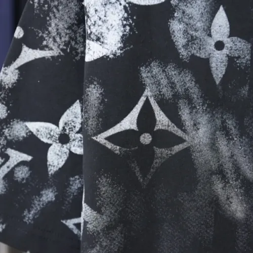Cheap Louis Vuitton LV T-Shirts Short Sleeved For Unisex #1414017 Replica Wholesale [$38.00 USD] [ITEM#1414017] on Replica Louis Vuitton LV T-Shirts