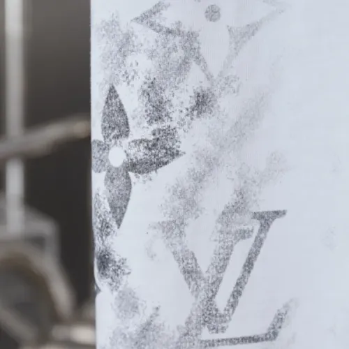 Cheap Louis Vuitton LV T-Shirts Short Sleeved For Unisex #1414018 Replica Wholesale [$38.00 USD] [ITEM#1414018] on Replica Louis Vuitton LV T-Shirts