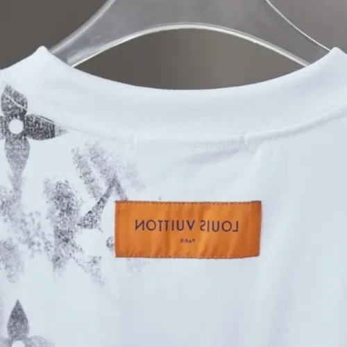 Cheap Louis Vuitton LV T-Shirts Short Sleeved For Unisex #1414018 Replica Wholesale [$38.00 USD] [ITEM#1414018] on Replica Louis Vuitton LV T-Shirts