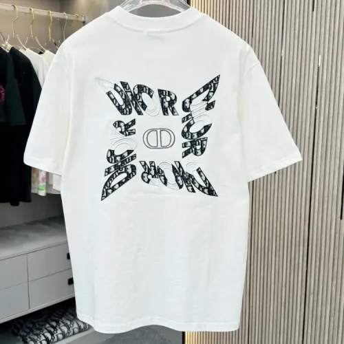 Christian Dior T-Shirts Short Sleeved For Unisex #1414070