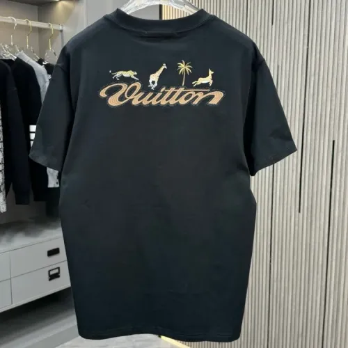 Cheap Louis Vuitton LV T-Shirts Short Sleeved For Unisex #1414140 Replica Wholesale [$40.00 USD] [ITEM#1414140] on Replica Louis Vuitton LV T-Shirts